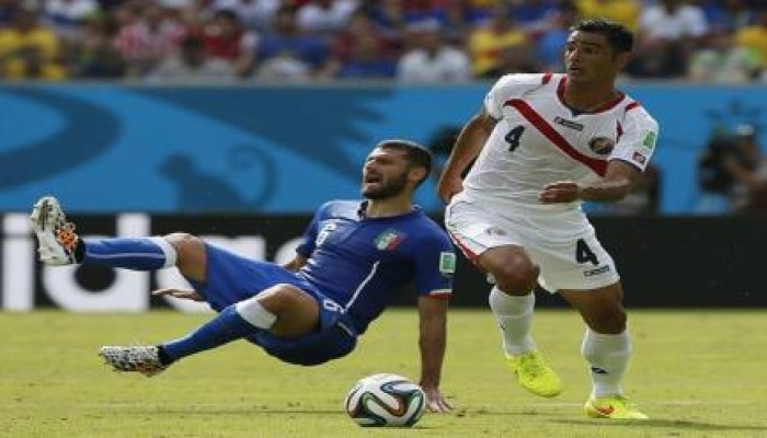 كوستاريكا تفجّر ثاني مفاجآتها.. تهزم ايطاليا وتُقصي انجلترا