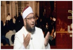 فيديو.. تعليق ساخر للشيخ محمد الصغير على صلاة الجمعة خلف الراديو