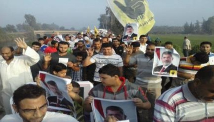 كفرالشيخ - بالصور : مسيرة صباحية حاشدة لثوار دسوق ضد العسكر وحربة على الاسلام