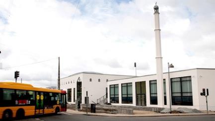 بعد 9 سنوات على الإساءة للرسول.. افتتاح أول مسجد بمئذنة في الدنمارك