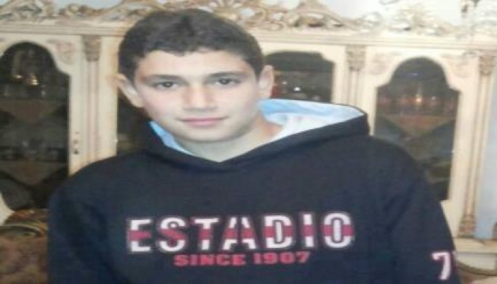 امن الانقلاب تعتقل طفل من منزله بـ 6 عربات شرطة واختطافه لمكان مجهول