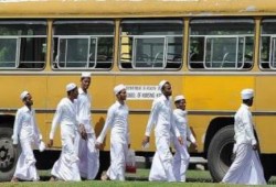 مساجد سريلانكا تختصر صلاة الجمعة وأخرى تصلي قبل الميعاد.. خوفًا من البوذيين