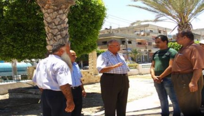 رئيس مدينة العريش يتجاهل أزمات المواطنين ويرمم الحدائق