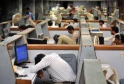 رفض "السيسي" للموازنة يهوى بمؤشرات البورصة المصرية بالختام.. والخسائر 4.8 مليار جنيه