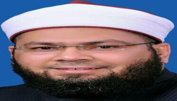 محمد الصغير : السيسي يشبة أمينة رزق و اللمبي !