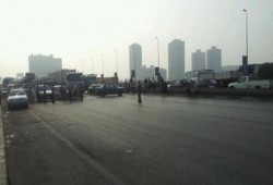 نحس الانقلابي السيسي .. انهيار بالكوبري المؤدي للطريق الدائري بالمعادي