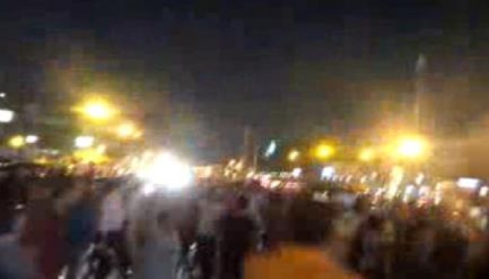 فيديو.. مسيرة مفاجئة لشباب ضد الانقلاب أمام قصر الاتحادية