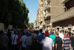 إمبابة تتحدى بلطجية مليشيات العسكر بمسيرة حاشدة في جمعة "سنحيا كراما"