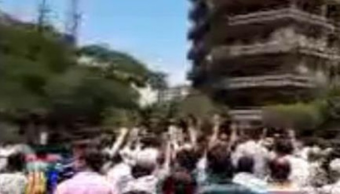 مسيرة حاشدة أمام مبنى المخابرات الحربية بمصر الجديدة "سنحيا كراما" (بث مباشر)