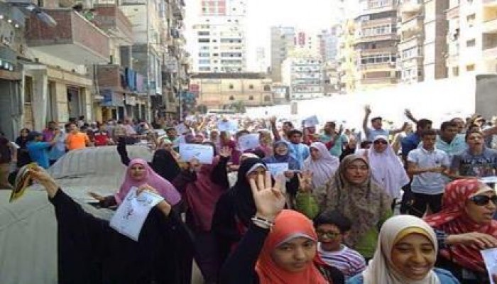 أهالي العصافرة بالإسكندرية ينتفضون ضد الانقلاب وقائده في مسيرة حاشدة "سنحيا كراما"