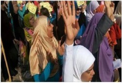 المنوفية تنتفض بمسيرة لنساء ضد الانقلاب يطالبن بإنهاء الانقلاب