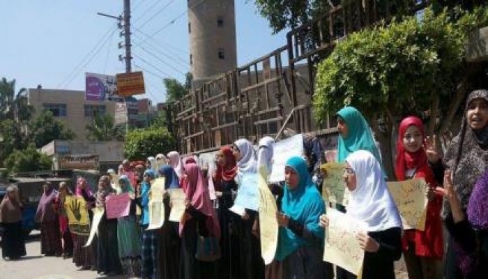 الشرقية - بالصور : فراشة لطالبات ديرب نجم ضد الانقلاب صباح اليوم بديرب نجم