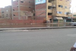 شلل مروري بأسوان بسبب انفجار مواسير الصرف الصحي