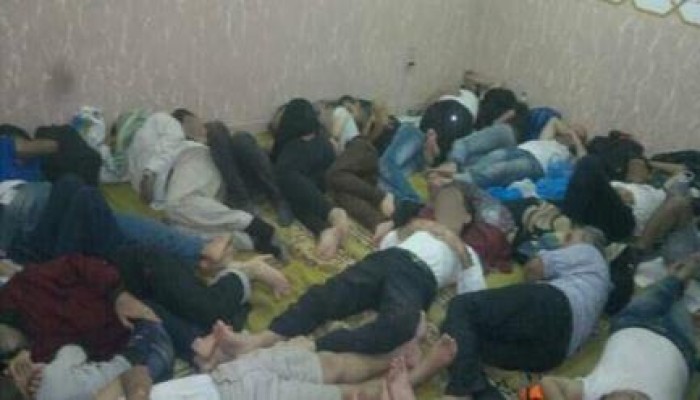 سلطات الانقلاب تحتجز فلسطينيين وسوريين بظروف غير إنسانية