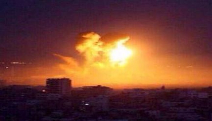 كاتب إماراتي "متصهين" معلقا على قصف غزة: اللهم زد وبارك!!