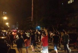 بالصور.. مسحراتي الثورة يوقظ النائمين بمدينة نصر