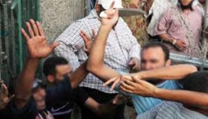 في عهد الانقلاب العسكري.. 5 مصابين في معركة بالأسلحة بين الأهالي بسبب أزمة الوقود