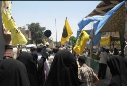 متظاهروأبو عطوة بالإسماعيلية يهتفون : زنجة زنجة مش هانسيبك يا ابن الهبلة