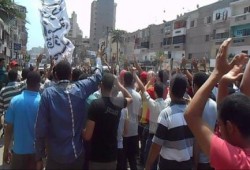 عفاريت دمنهور يتحدون القبضة الأمنية ويشعلون شارع عبد السلام الشاذلى