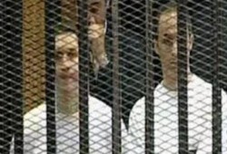 وداع يا ثورة :  إخلاء سبيل علاء وجمال مبارك  فى جميع القضايا المتهمين فيها