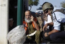 هروب جنود صهاينة من قاعدة بجوار غزة بعد قصفها بالصواريخ