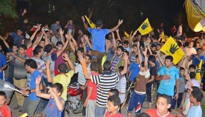 كفرالشيخ - بالصور : منشأة عباس تنتفض بمسيرة ليلية حاشدة ضد الانقلاب العسكري