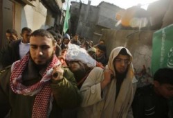 غزة تحت النار.. والعرب يتابعون المونديال على القمر الصهيوني