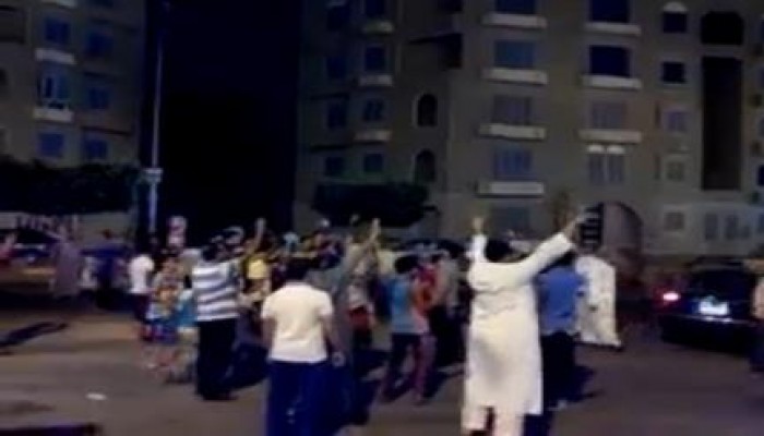 فيديو.. مسيرة لأحرار مدينة الشروق ضد السفاح السيسي وتعاونه مع الصهاينة ضد غزة