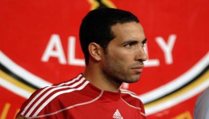 أبو تريكة ينفى تهربه من الضرائب ويتحدى أقزام الانقلاب