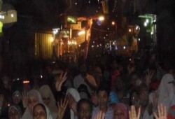 بالصور ثوار الاسكندرية يحييون صمود أهالي غزة