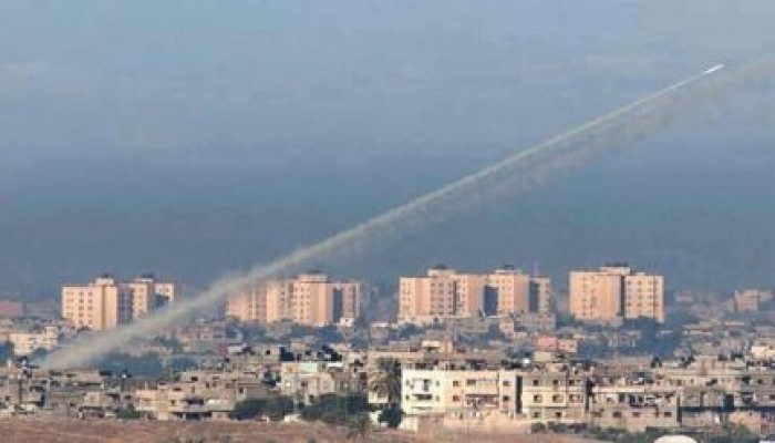يديعوت أحرنوت: غزة أطلقت 605 صاروخا على تل أبيب
