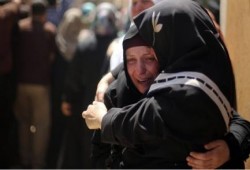 نساء غزة.. هدف لطائرات الاحتلال الصهيوني