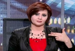 بالفيديو : أنثي العكش  تطالب جيش السيسي بقصف غزة والتعاون مع الاحتلال الصهيوني !