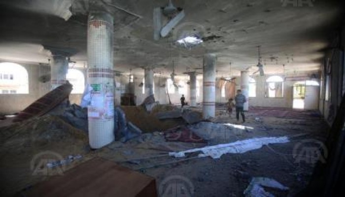بالصور : السلاح الجوي الصهيوني يدمر مسجدا بشكل كلي في غزة
