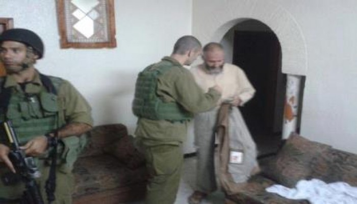 شهيد في الضفة.. والاحتلال يعتقل 11 نائباً "حمساوياً"