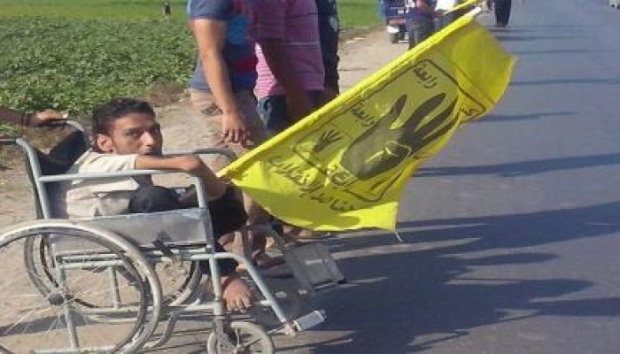 صورة و تعليق .. " صمود ثوار مصر "