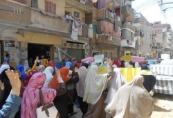 البحيرة : نساء ضد الإنقلاب بدمنهور تتظاهر رفضا للإنقلاب ودعما لصمود غزة