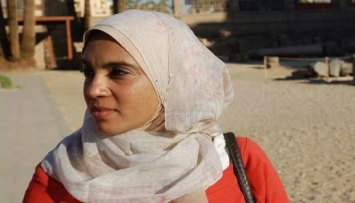 سلطات الانقلاب في مصر تعتقل ناشطة مصرية و تصادر أدوية لدعم غزة!