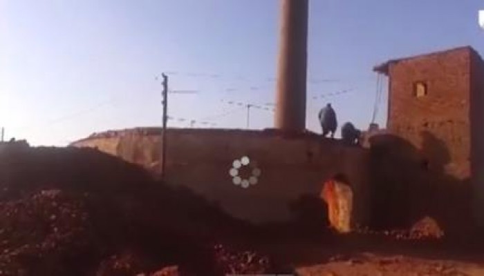 فيديو:مصانع الطوب تسرح العمالة وتغلق أبوابها بقرار الانقلاب رفع الدعم عن المواد البترولية