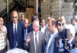 الإسكندرية وقفة لعمال" الزيوت والصابون" تطالب بصرف الأرباح