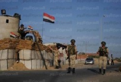 استشهاد 15 جنديا (مصريا) في تبادل إطلاق نار بين قوات حرس الحدود ومهربين  في الفرافرة