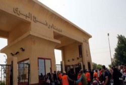 إصابة جنديين مصريين إثر سقوط صاروخ صهيوني على معبر رفح