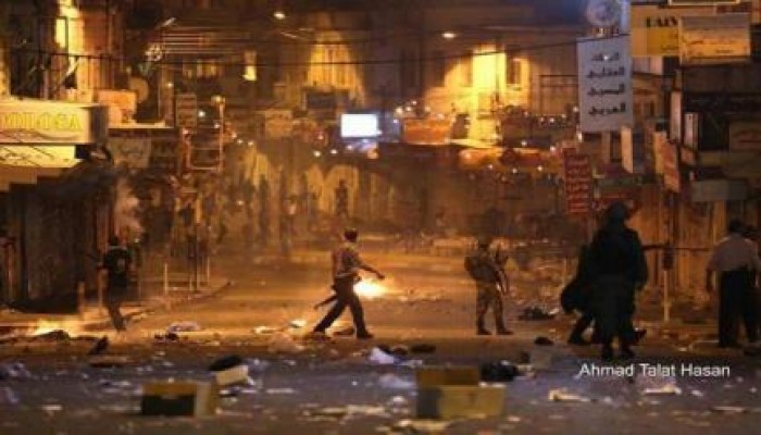 مواجهات بين شباب فلسطيني وقوات سلطة فتح بعد منع مسيرات التضامن مع غزة في الضفة (صور)