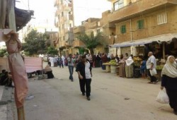 طوابير واشتباكات امام مكاتب ومحال التموين بالإسكندرية بسبب قرارات الانقلاب