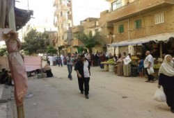 طوابير واشتباكات امام مكاتب ومحال التموين بالإسكندرية بسبب قرارات الانقلاب