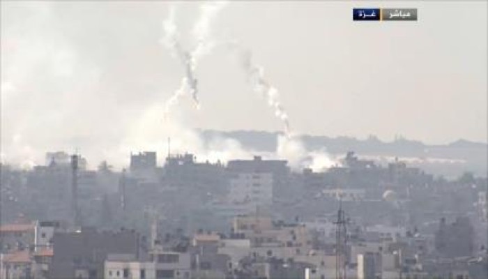 قنابل فسفورية على غزة و39 شهيدا منذ الفجر