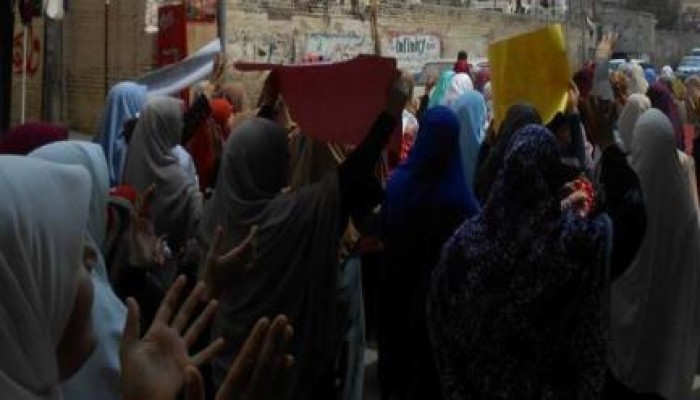 البحيرة : نساء ضد الإنقلاب بدمنهور تتظاهر للمطالبة بمحاكمة قادة الإنقلاب