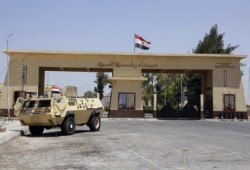 المنظمة العربية لحقوق الإنسان: نظام السيسي يرتكب جريمة حرب بغلق معبر رفح