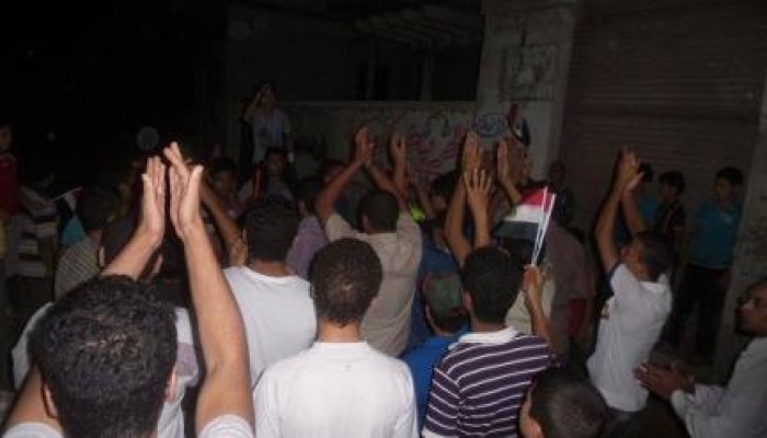 الدقهلية: مسيرة حاشدة لشباب ضد الإنقلاب بقرية ميت ناجي بعد صلاة القيام (فيديو)