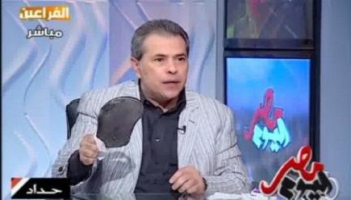 "والا" العبري الصهيوني يشيد بهجوم الخائن عكاشة على "حماس"